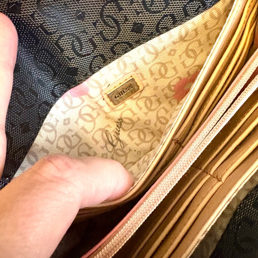 Guess Black and Tan Women's Bag - Picture 8 of 10